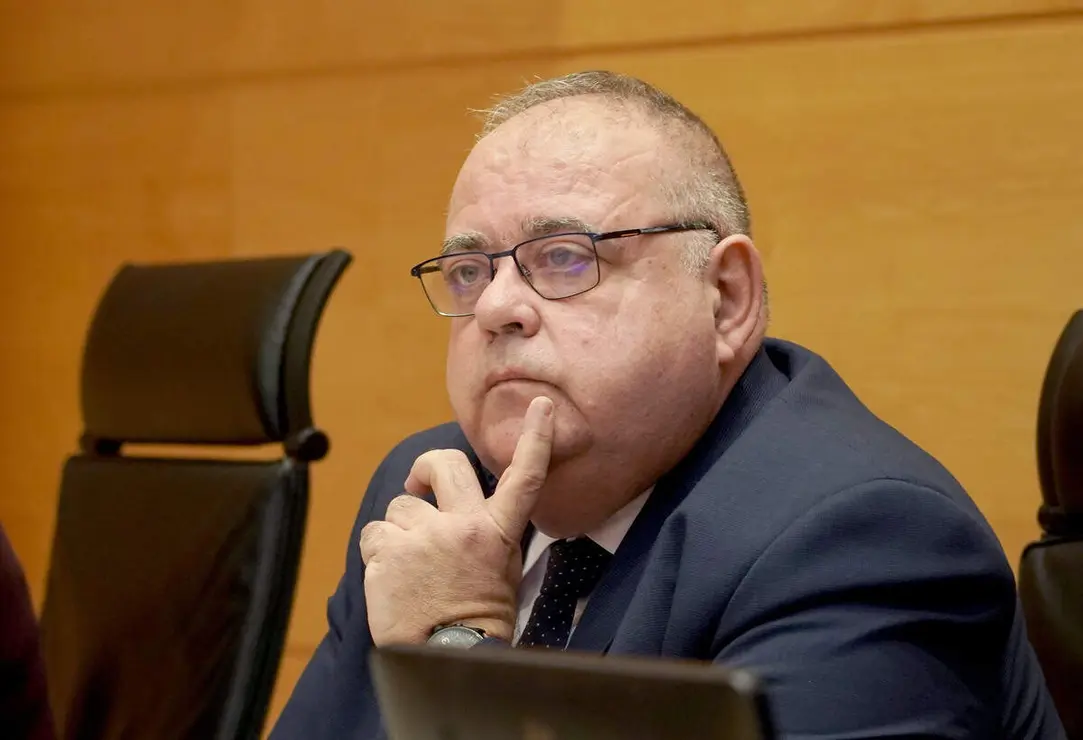 El consejero de Sanidad, Alejandro Vázquez, comparece en las Cortes para informar sobre el proyecto de ley de Presupuestos Generales de la Comunidad para 2026, en lo relativo a su departamento.