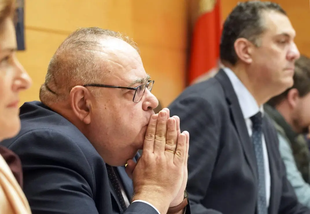 El consejero de Sanidad, Alejandro Vázquez, comparece en las Cortes para informar sobre el proyecto de ley de Presupuestos Generales de la Comunidad para 2026, en lo relativo a su departamento.