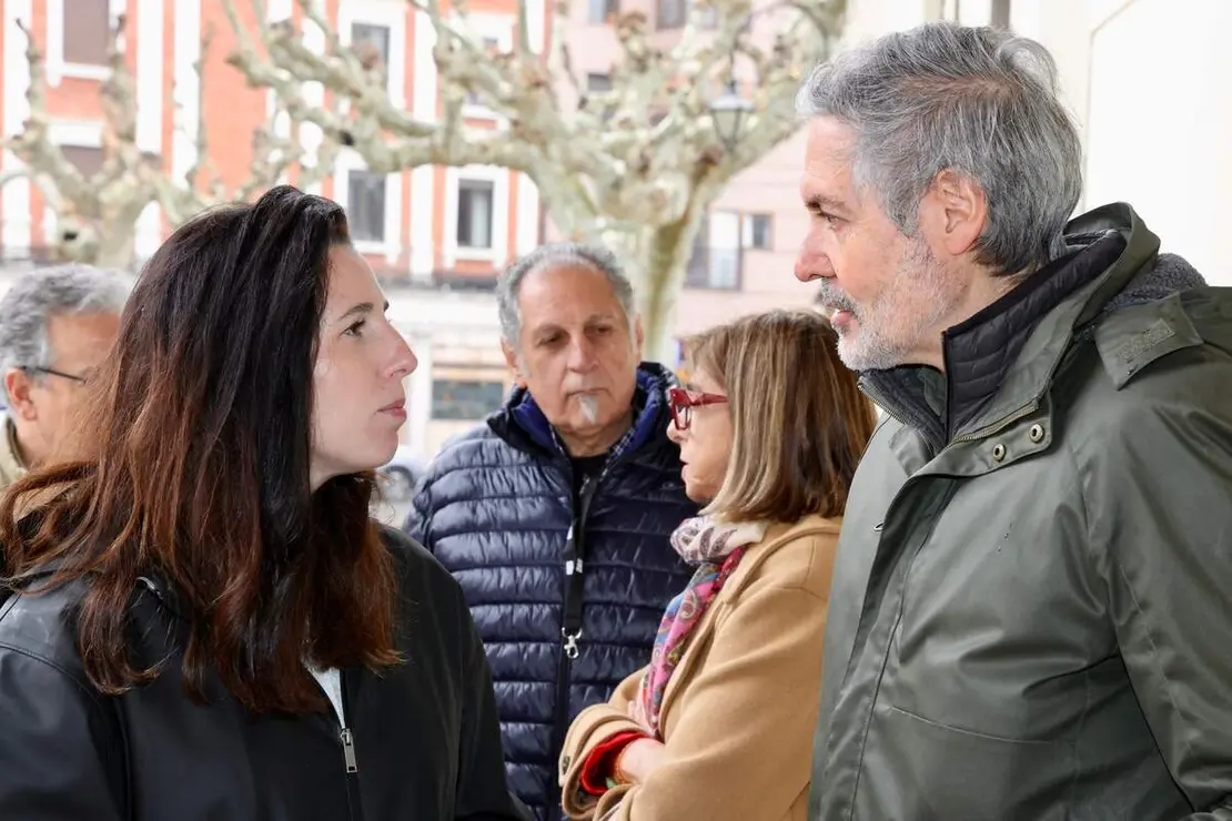 La diputada y portavoz nacional de emergencia demográfica y políticas sociales de Vox, Rocío de Meer, visita León y ofrece una rueda de prensa