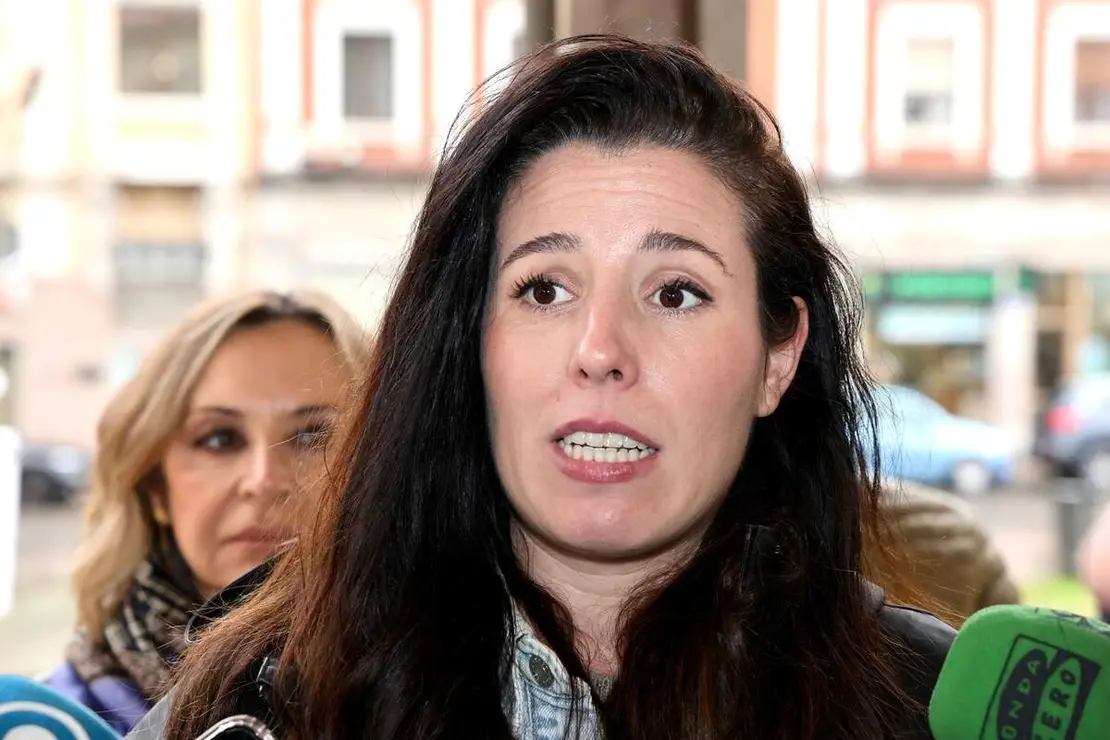 La diputada y portavoz nacional de emergencia demográfica y políticas sociales de Vox, Rocío de Meer, visita León y ofrece una rueda de prensa