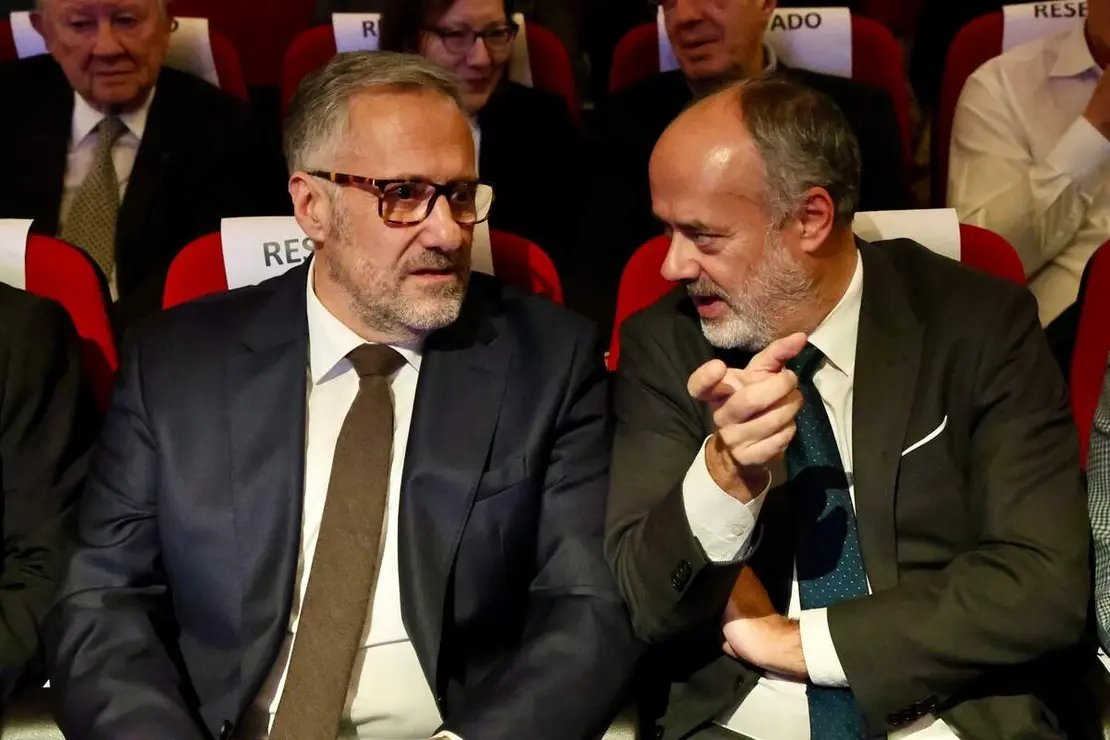 La Fundación MonteLeón celebra la tercera edición de su encuentro con las entregas de premios de los tres certámenes literarios y de su joven certamen artístico de acuarela. Acude el presidente de las Cortes de Castilla y León, Carlos Pollán