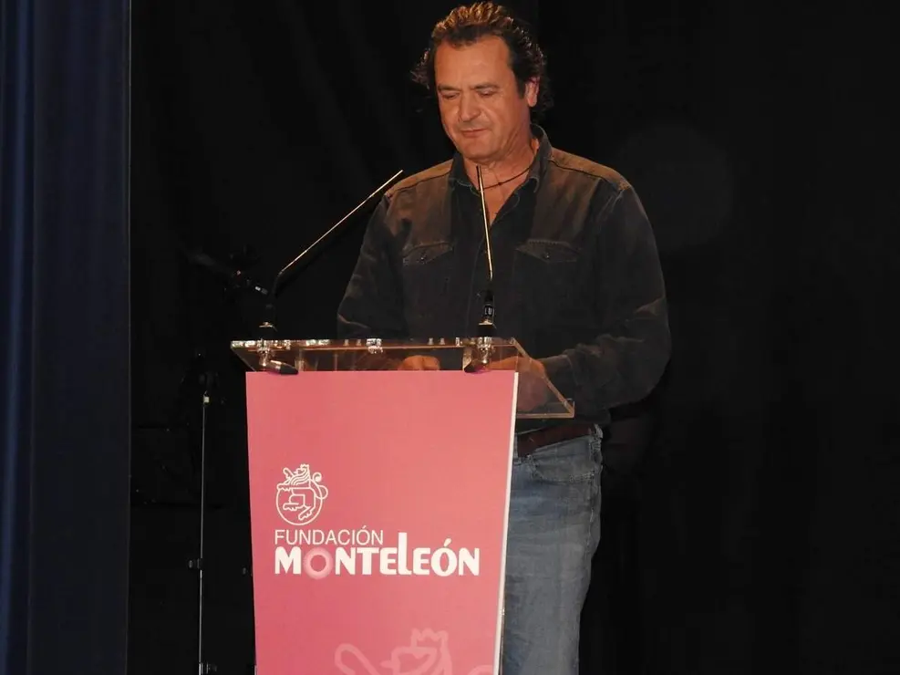 MONTELE&Oacute;N (9)