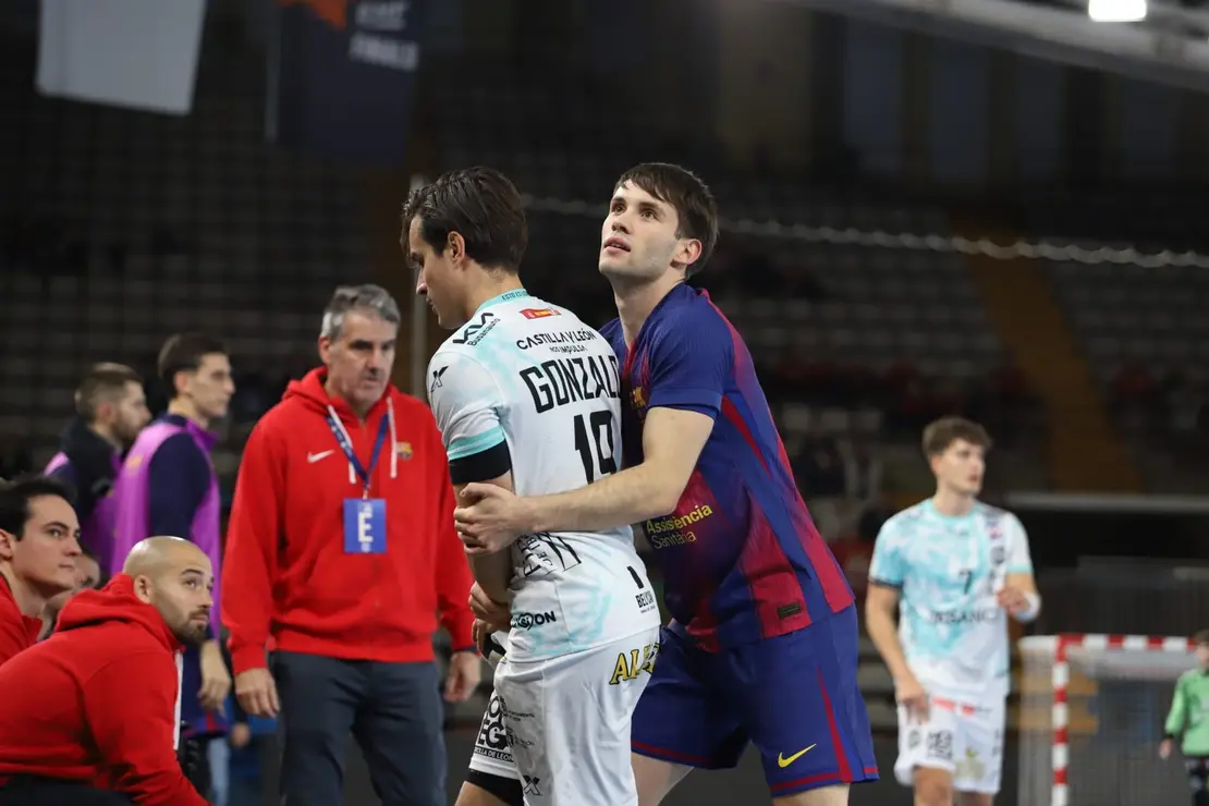 WhatsApp Image 2025-11-16 at 20.05.50 copia