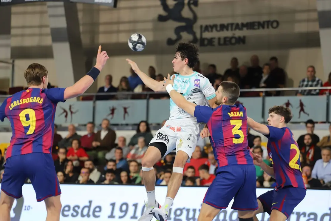 WhatsApp Image 2025-11-16 at 20.05.51 copia 4