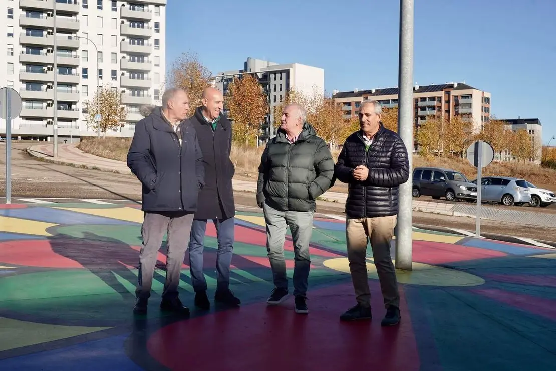 El alcalde de León, José Antonio Diez, informa sobre proyectos municipales en el barrio de La Palomera