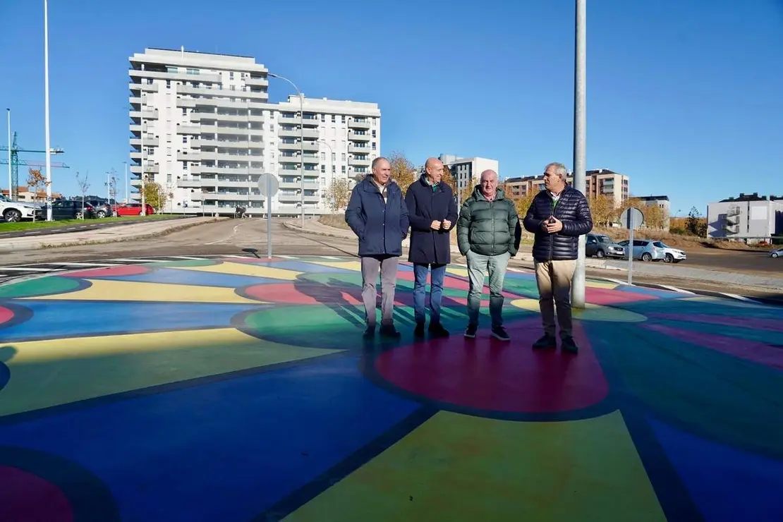 El alcalde de León, José Antonio Diez, informa sobre proyectos municipales en el barrio de La Palomera