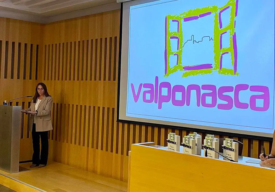 La Asociación Valponasca reunió en la Fundación Sierra Pambley a entidades, empresas y personas colaboradoras en la primera edición del evento “Abriendo caminos, forjando sueños”, una gala concebida para reconocer la contribución de quienes sostienen su labor social.