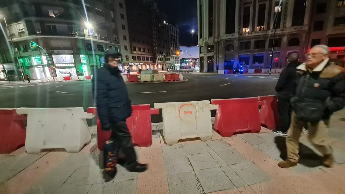 Rotonda puente de los leones (13)