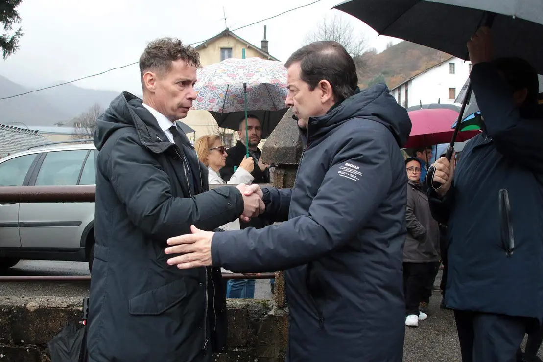 Entierro villablino (1)