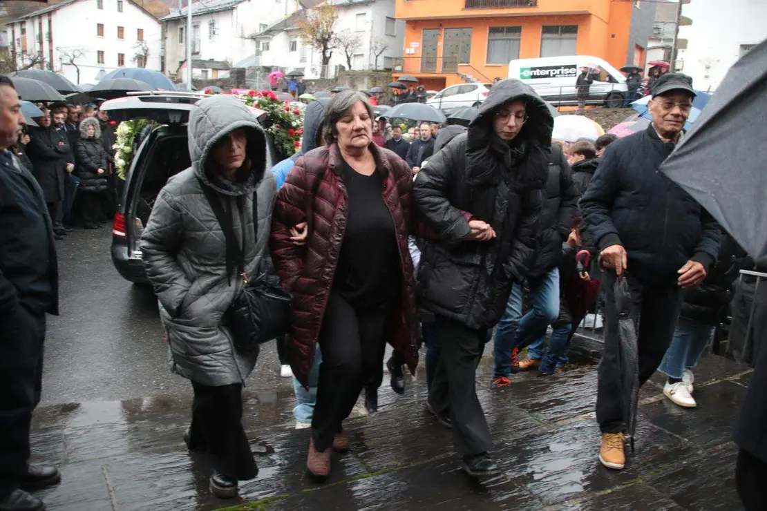 Entierro villablino (15)