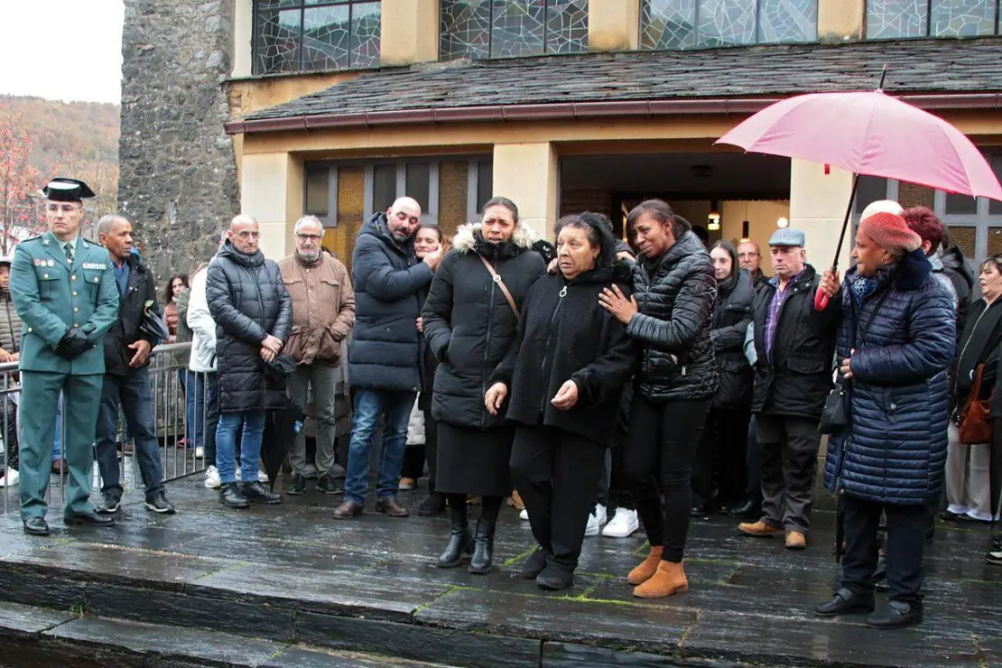 Entierro villablino (18)