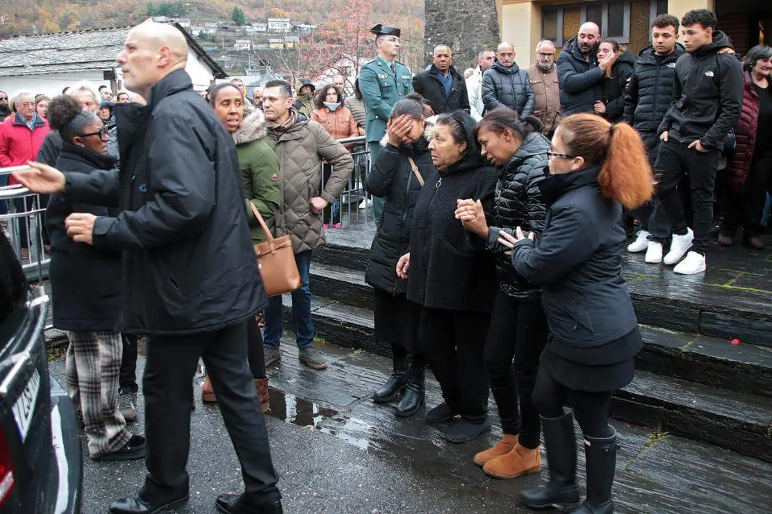 Entierro villablino (19)