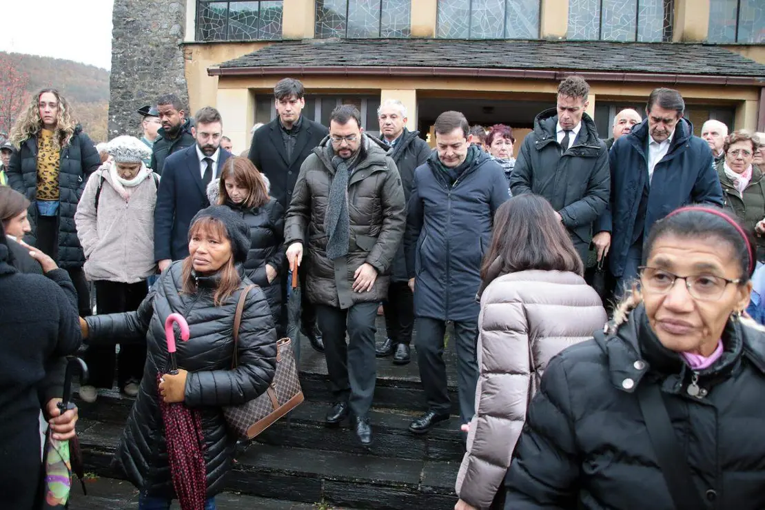 Entierro villablino (22)