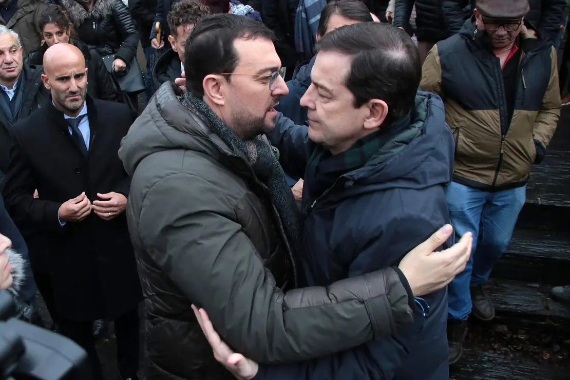 Entierro villablino (23)