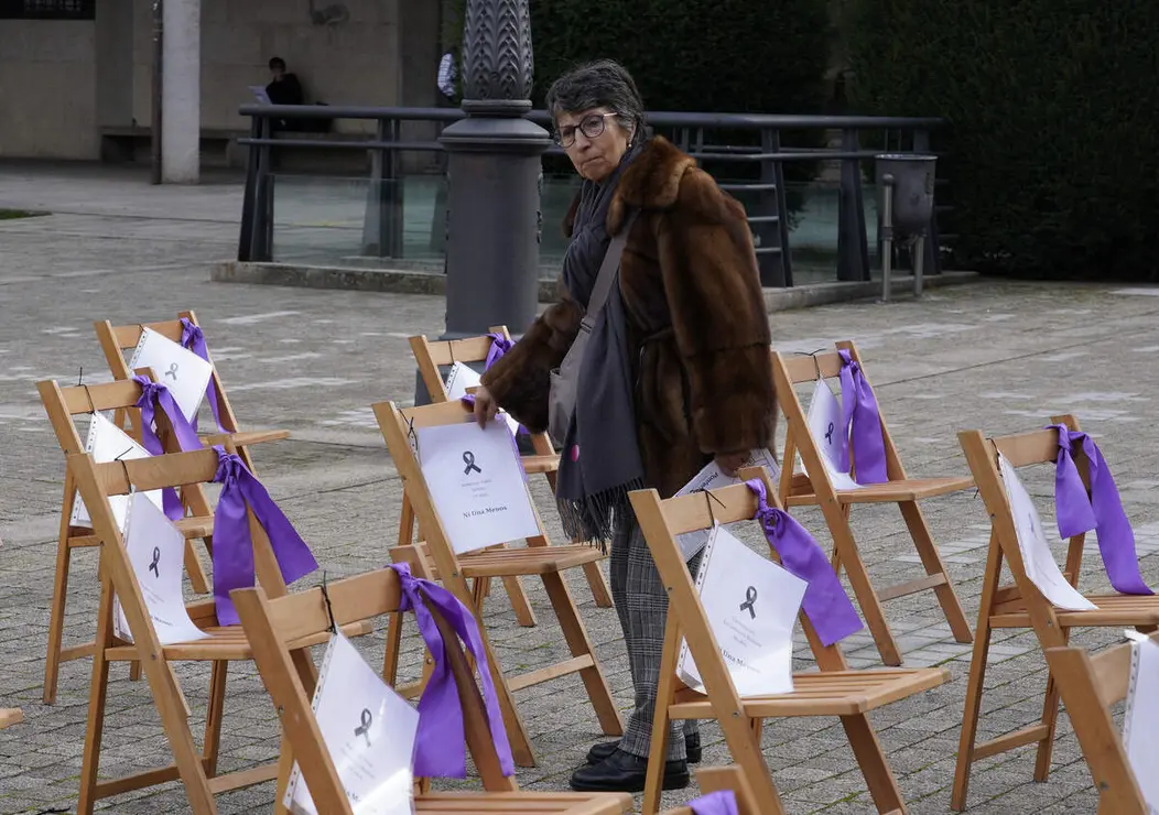Acto conmemorativo del Ayuntamiento de Ponferrada con motivo del Día Internacional de la Eliminación de la Violencia contra la Mujer