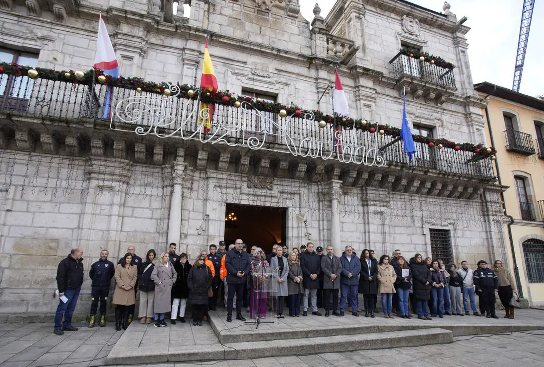 Acto conmemorativo del Ayuntamiento de Ponferrada con motivo del Día Internacional de la Eliminación de la Violencia contra la Mujer