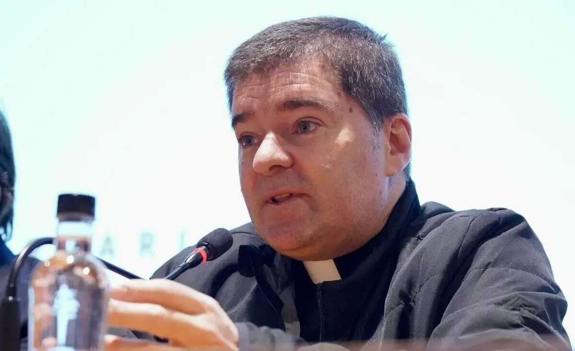 Convocatoria con motivo del primer aniversario del Museo Diocesano y de Semana Santa de León y presentación de la reapertura de la iglesia de Palat del Rey con la exposición ‘El dolor esculpido: Carmona, La Piedad y Minerva y Vera Cruz’