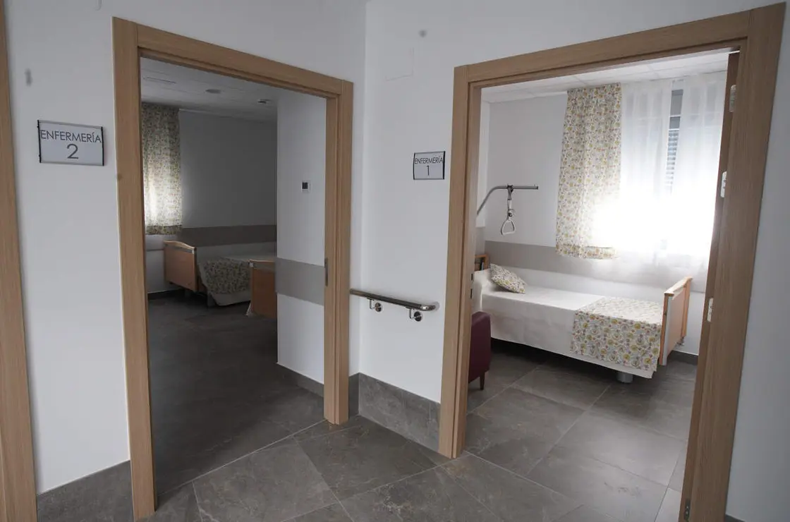 Inauguración de la nueva residencia de personas mayores de Camponaraya (León)