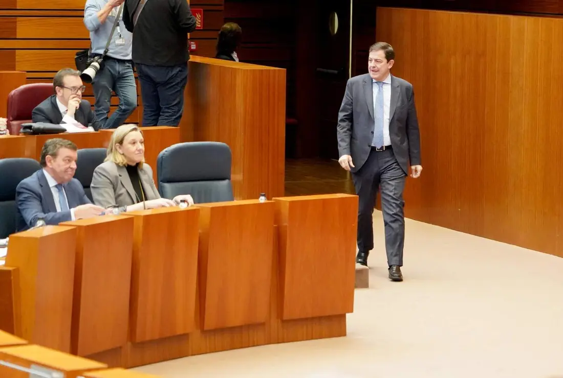 Pleno de las Cortes Foto Leticia Pérez (10)