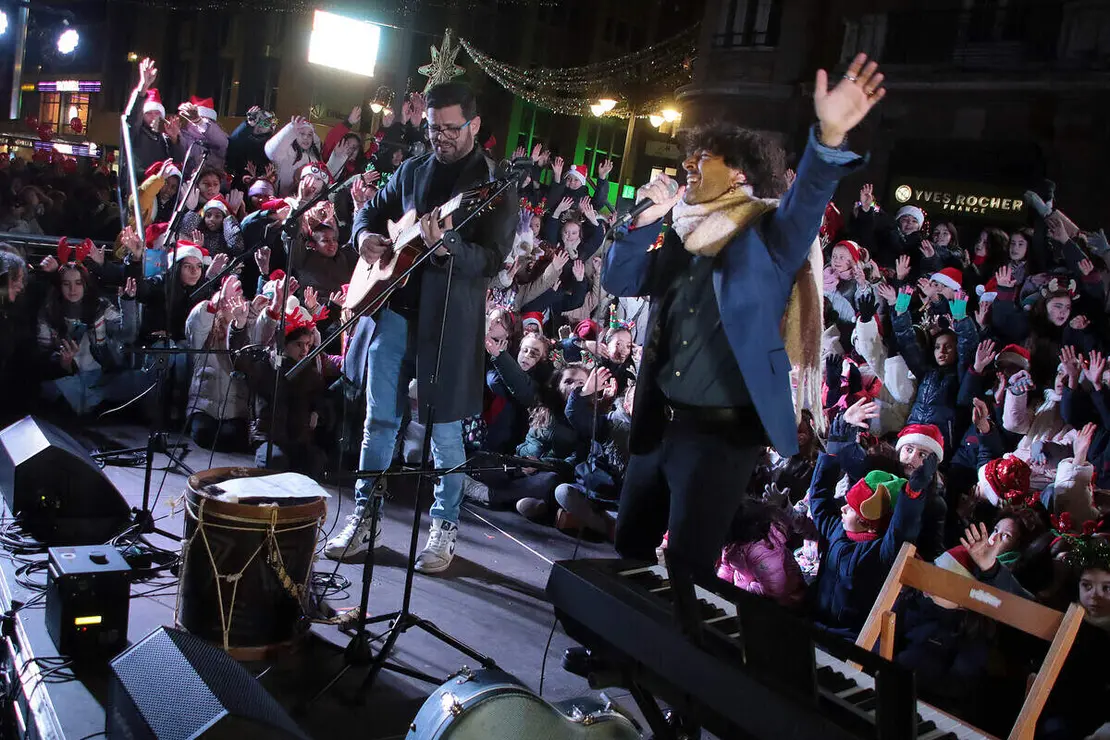 El alcalde de León, José Antonio Díez, preside el acto del encendido del alumbrado navideño de la ciudad