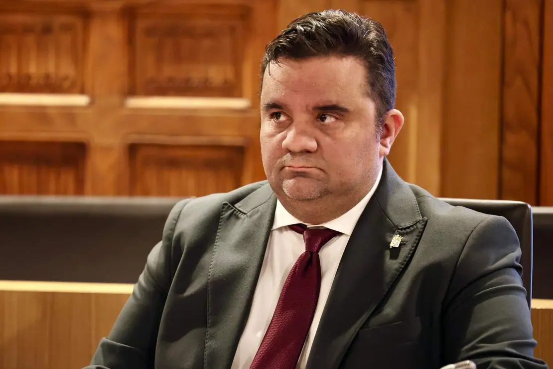 Pleno Diputación de León (11)