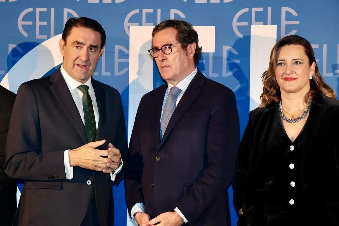 La Federación Leonesa de Empresarios celebra el 33 Día de la Empresa con un acto al que asiste el presidente de la Confederación Española de Organizaciones Empresariales, Antonio Garamendi, y en que se entregarán el galardón al Empresario del Año 2025 y otras distinciones