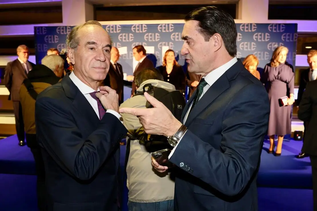 La Federación Leonesa de Empresarios celebra el 33 Día de la Empresa con un acto al que asiste el presidente de la Confederación Española de Organizaciones Empresariales, Antonio Garamendi, y en que se entregarán el galardón al Empresario del Año 2025 y otras distinciones