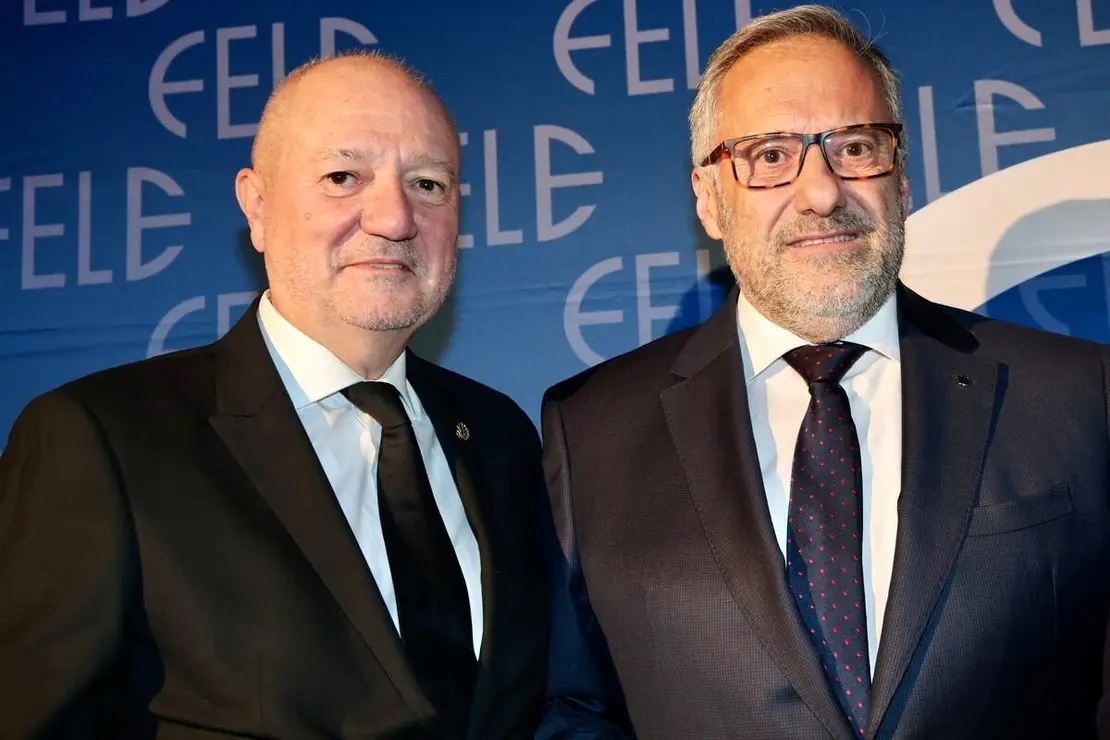 La Federación Leonesa de Empresarios celebra el 33 Día de la Empresa con un acto al que asiste el presidente de la Confederación Española de Organizaciones Empresariales, Antonio Garamendi, y en que se entregarán el galardón al Empresario del Año 2025 y otras distinciones