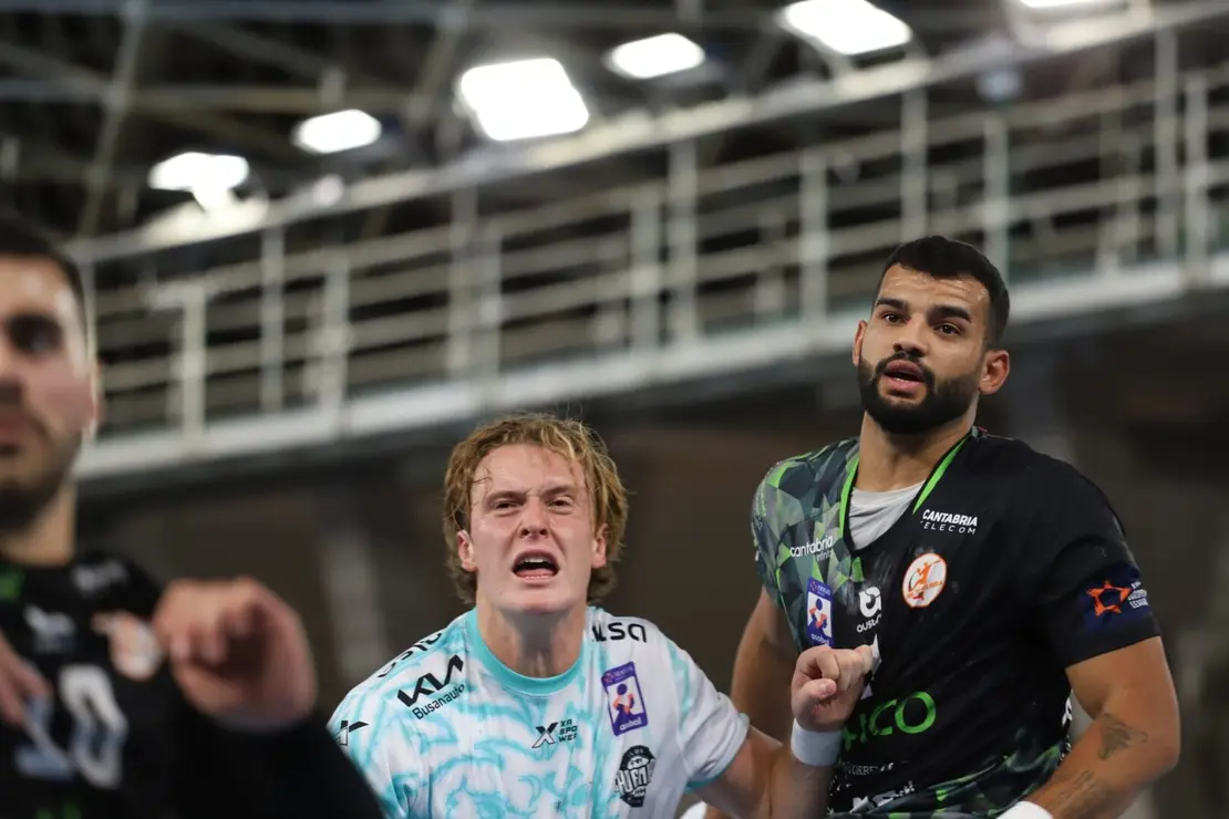 WhatsApp Image 2025-11-29 at 21.37.12