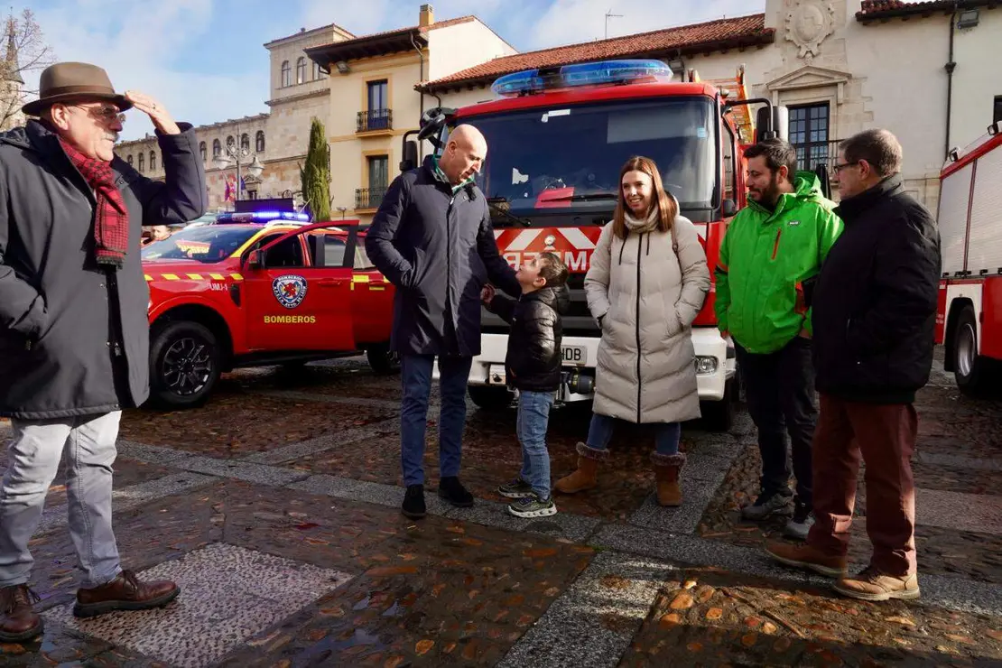 Calendario Bomberos (5)