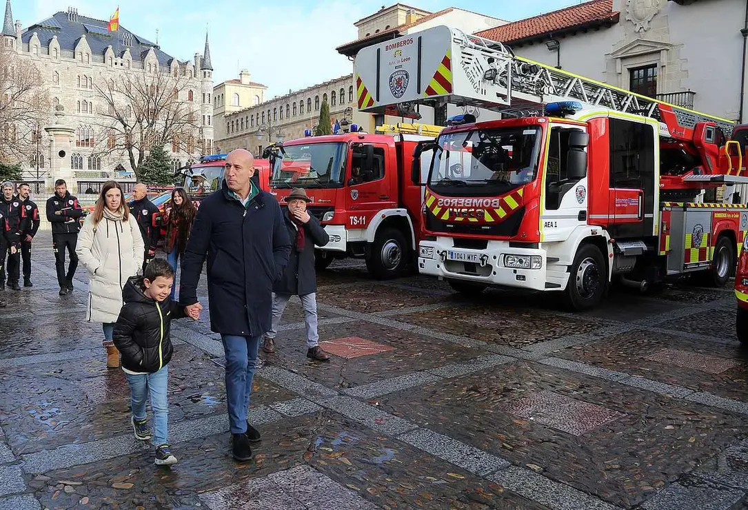 Calendario Bomberos (61)