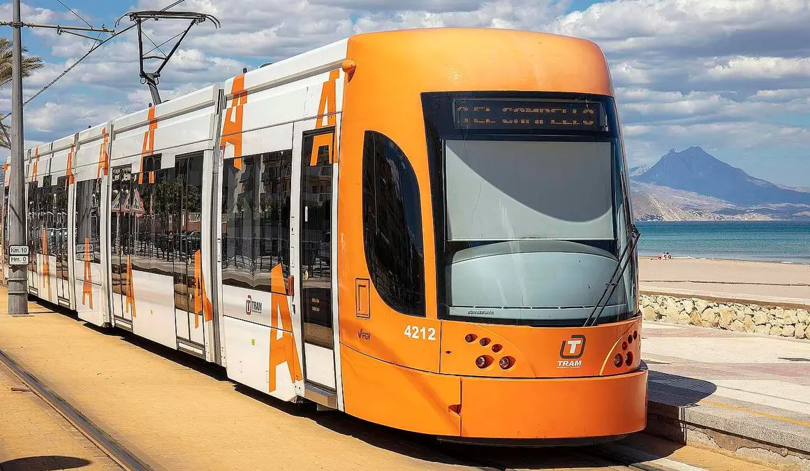 Trem Metropolitano de Alicante