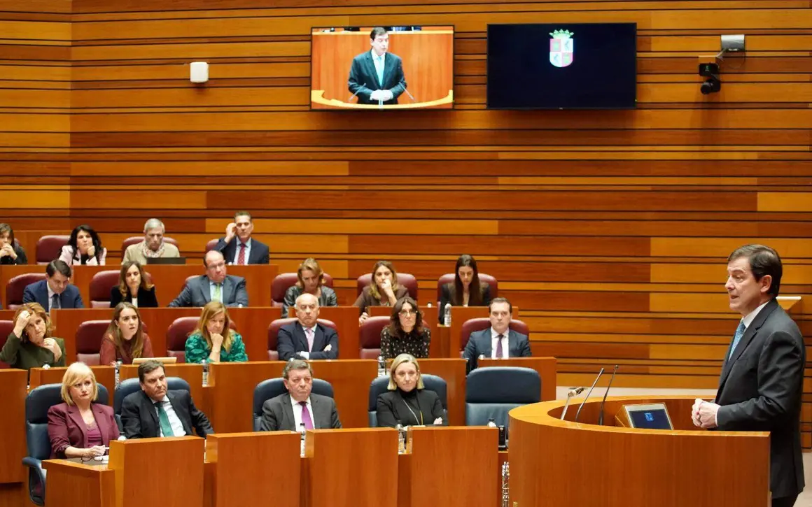 Primera jornada del pleno de las Cortes de Castilla y León que comienza con la comparecencia del presidente de la Junta, Alfonso Fernández Mañueco, sobre la ‘trama eólica’ y continúa con las preguntas de control al Ejecutivo. Fotos: Miriam Chacón