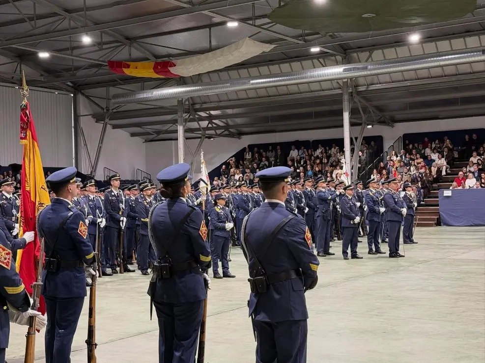 JUra bandera alumnos base Aérea (ABA) (3)