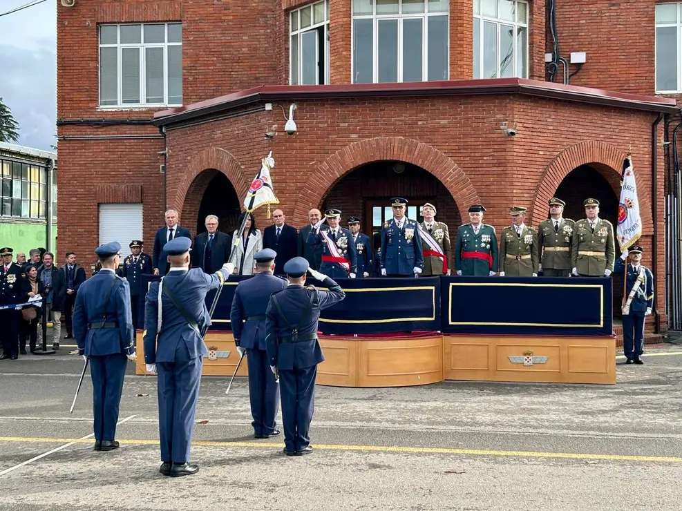 JUra bandera alumnos base Aérea (ABA) (13)