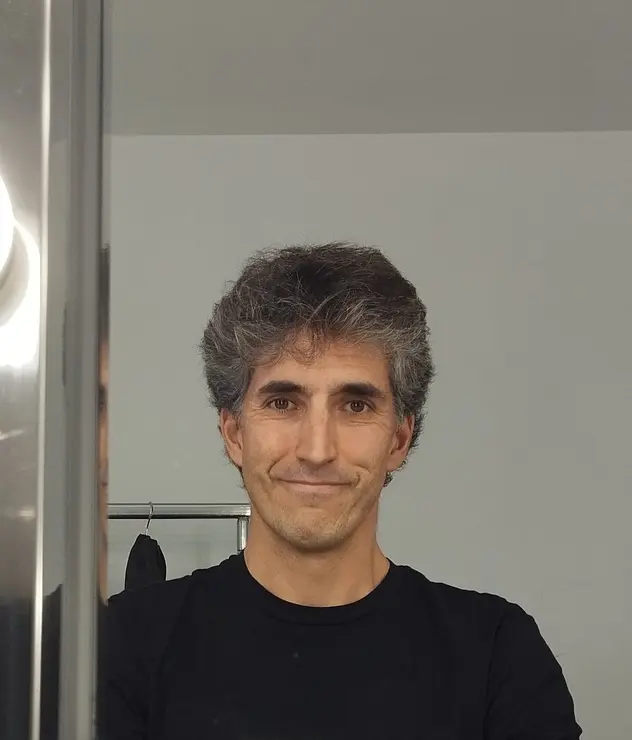 Artista Héctor Sánchez