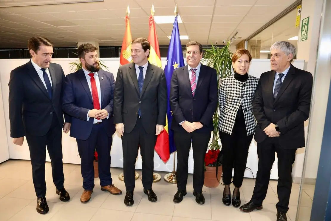 El presidente de la Junta de Castilla y Le&oacute;n, Alfonso Fern&aacute;ndez Ma&ntilde;ueco, presenta las obras de finalizaci&oacute;n del pol&iacute;gono industrial de Villadangos del P&aacute;ramo (Le&oacute;n)