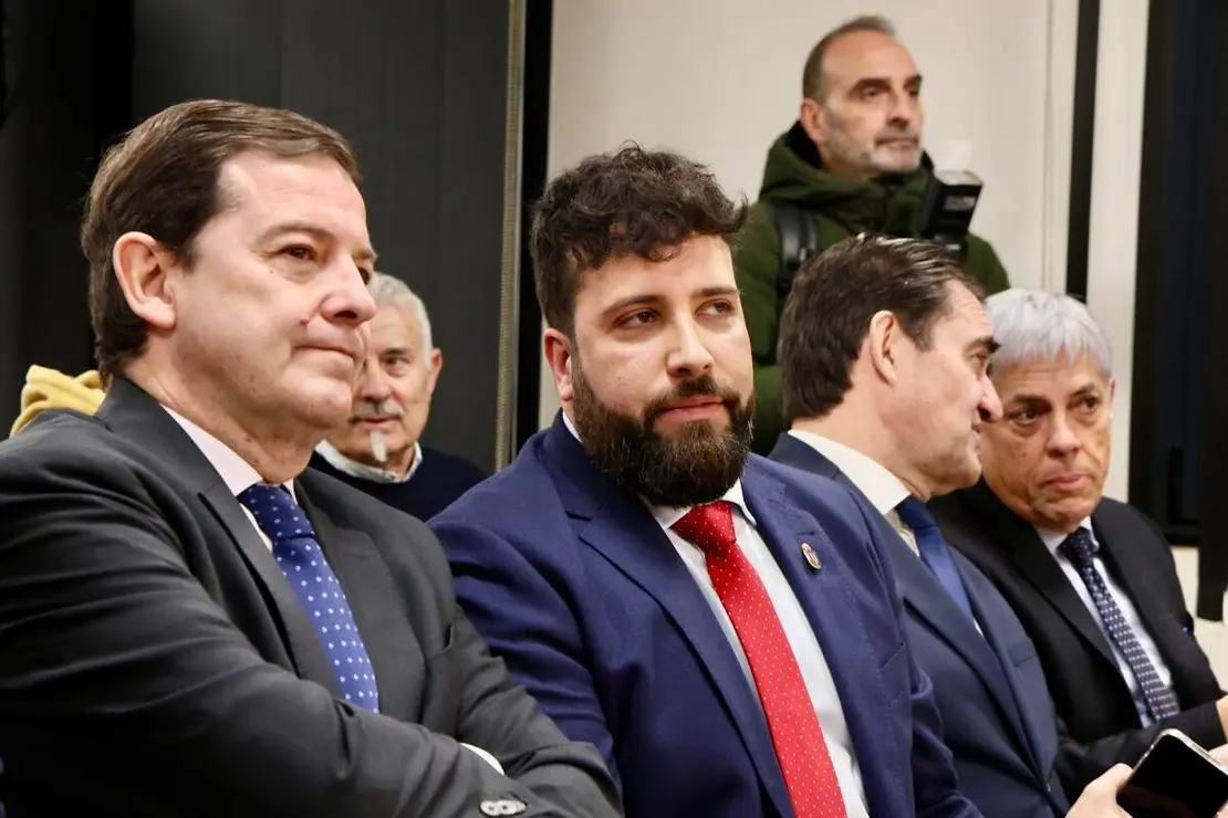 El presidente de la Junta de Castilla y Le&oacute;n, Alfonso Fern&aacute;ndez Ma&ntilde;ueco, presenta las obras de finalizaci&oacute;n del pol&iacute;gono industrial de Villadangos del P&aacute;ramo (Le&oacute;n)