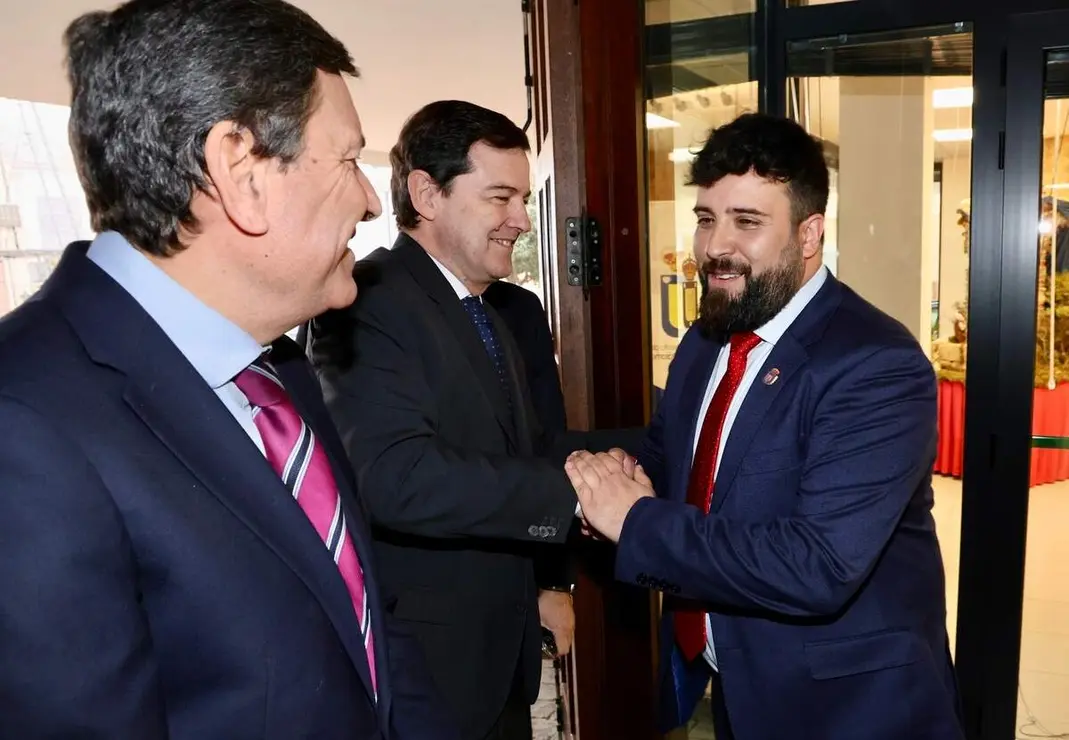 El presidente de la Junta de Castilla y Le&oacute;n, Alfonso Fern&aacute;ndez Ma&ntilde;ueco, presenta las obras de finalizaci&oacute;n del pol&iacute;gono industrial de Villadangos del P&aacute;ramo (Le&oacute;n)