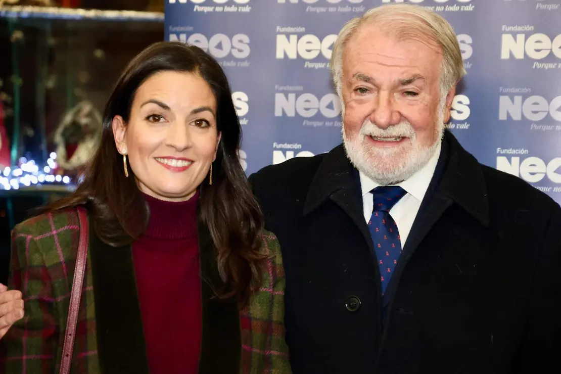 La Fundaci&oacute;n Neos present&oacute; este lunes en Le&oacute;n, de la mano de su presidente, Jaime Mayor Oreja, y su director general, Javier Mart&iacute;nez-Fresneda, el informe &lsquo;Espa&ntilde;a en el abismo. La ruptura de Espa&ntilde;a se hace realidad&rsquo;, con el que hizo una llamada a &ldquo;la acci&oacute;n del ciudadano particular&rdquo; para parar una situaci&oacute;n de &ldquo;mutaci&oacute;n constitucional y ruptura nacional&rdquo;. Fotos: Campillo