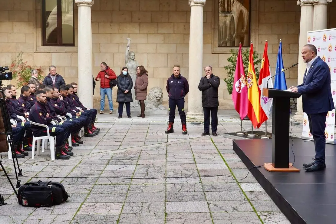 Acto de recibimiento a los 25 nuevos bomberos del Servicio de Prevenci&oacute;n, Extinci&oacute;n de Incendios y Salvamento de la Diputaci&oacute;n de Le&oacute;n