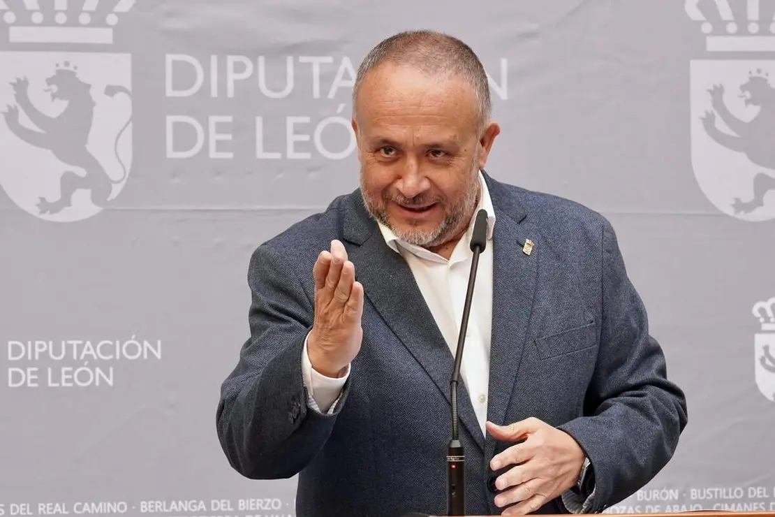 Acto de recibimiento a los 25 nuevos bomberos del Servicio de Prevenci&oacute;n, Extinci&oacute;n de Incendios y Salvamento de la Diputaci&oacute;n de Le&oacute;n