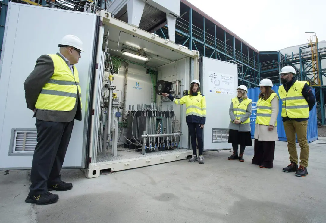 Ciuden presenta el electrolizador de membrana polim&eacute;rica. Foto: C&eacute;sar S&aacute;nchez