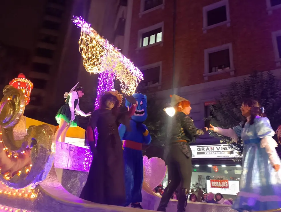 2a40a37d-fdbd-4019-8bdc-fc96a0a389c9