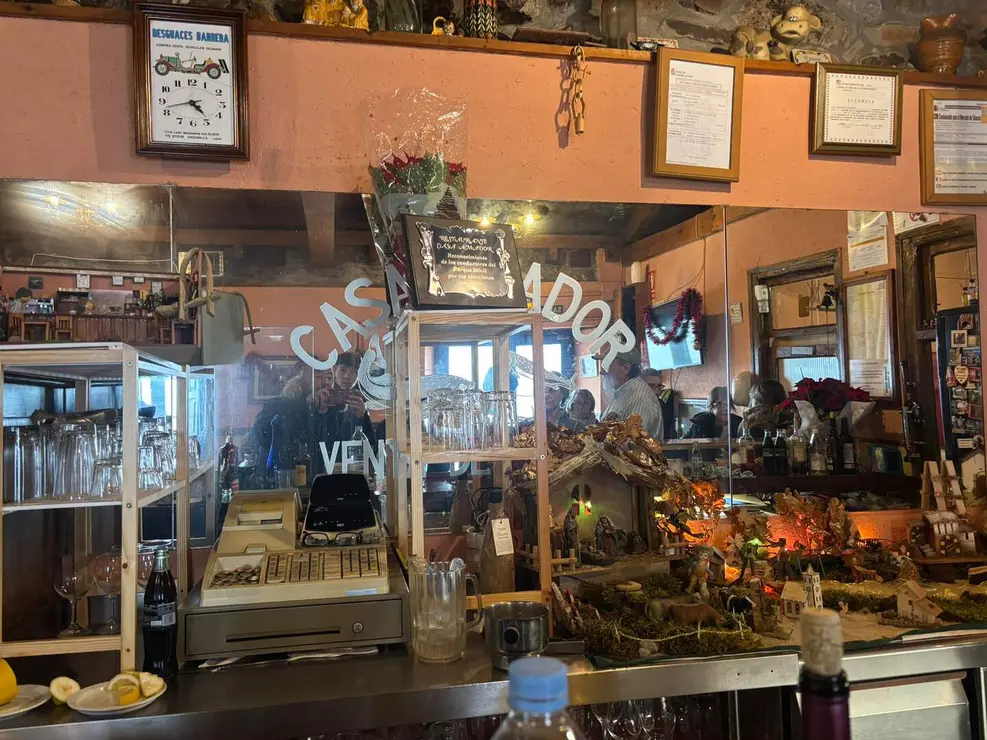 &Uacute;ltima comida en la Venta de Getino con Mirta y Carlos, un cl&aacute;sico de la hosteler&iacute;a provincial que ha cerrado sus puertas. Fotos de Javier Diez Reyero (3)