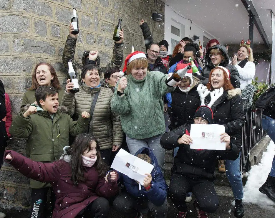 Alzheimer Villablino Loter&iacute;a Gordo (5)