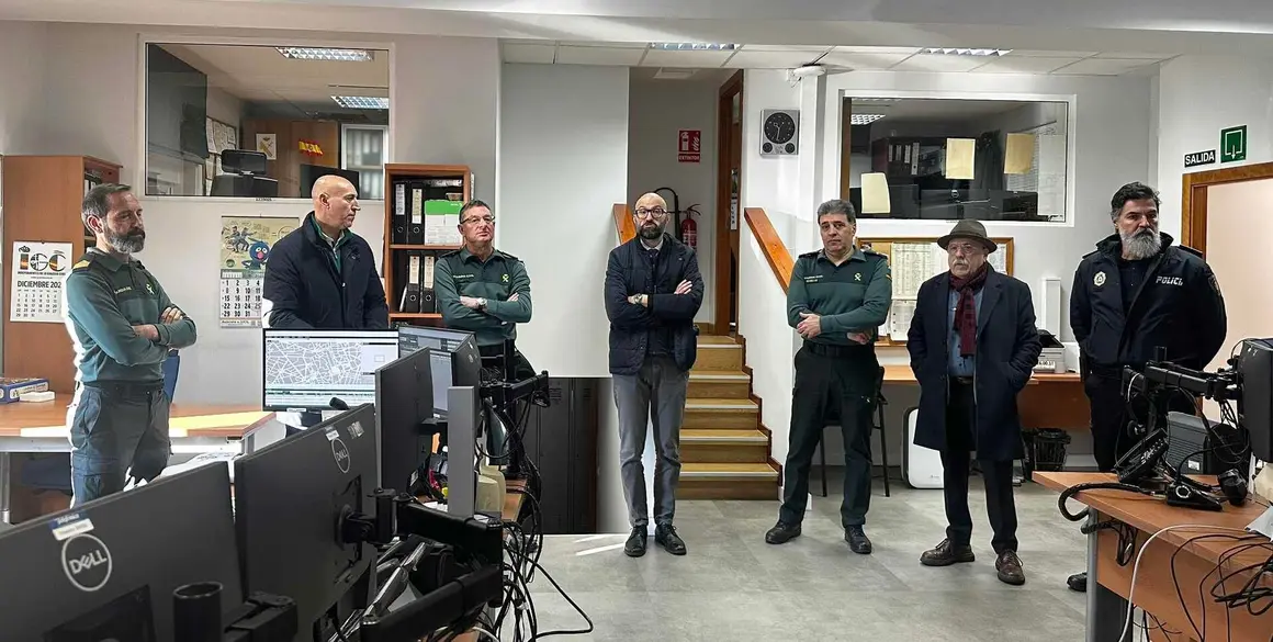 Policia visita institucional (5)