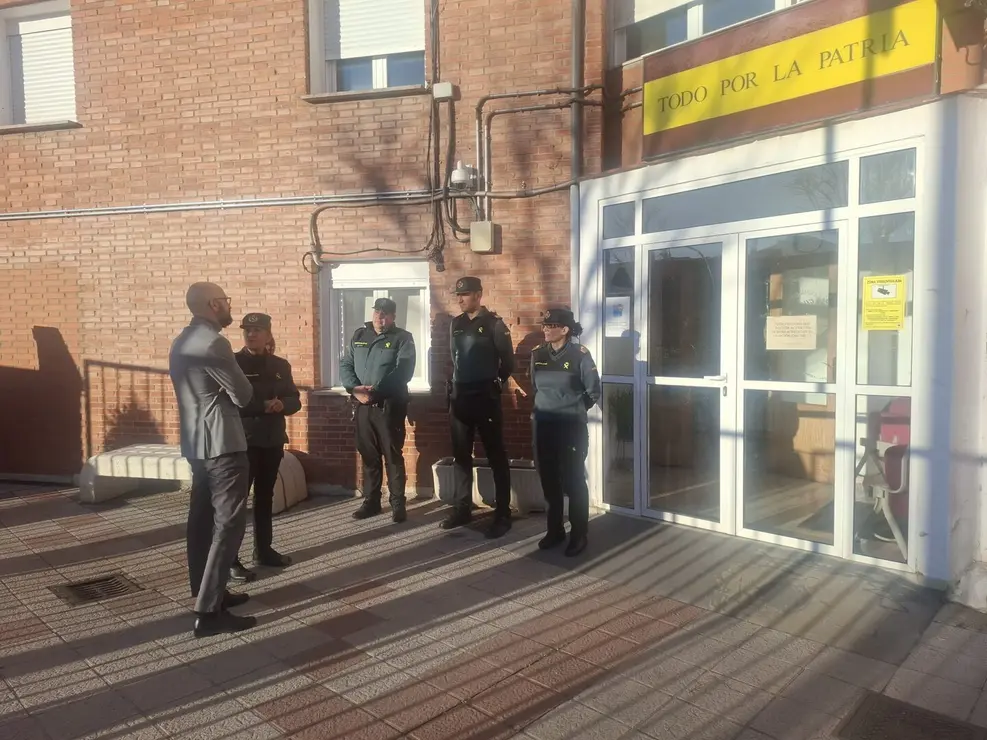 e6f36ade-159d-4d4d-b0e3-af5c1b48d432