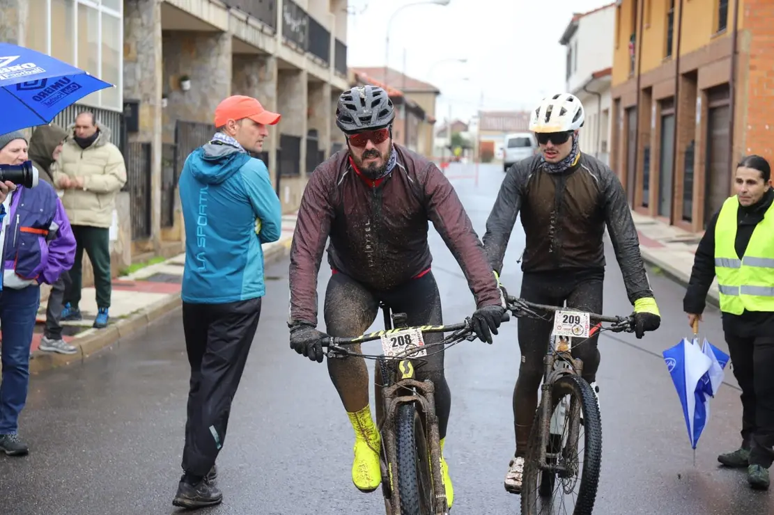 VILLABALTER LLEGADA (20)