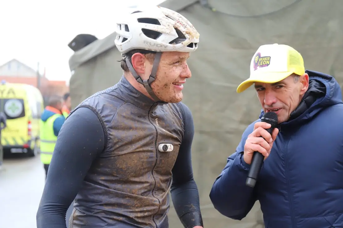 VILLABALTER LLEGADA (26)